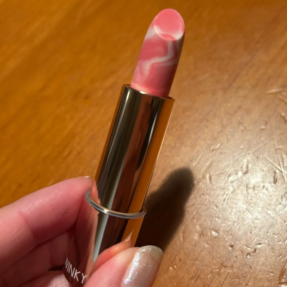 Winky Lux Marbleous Tinted Lip Balm Dreamy